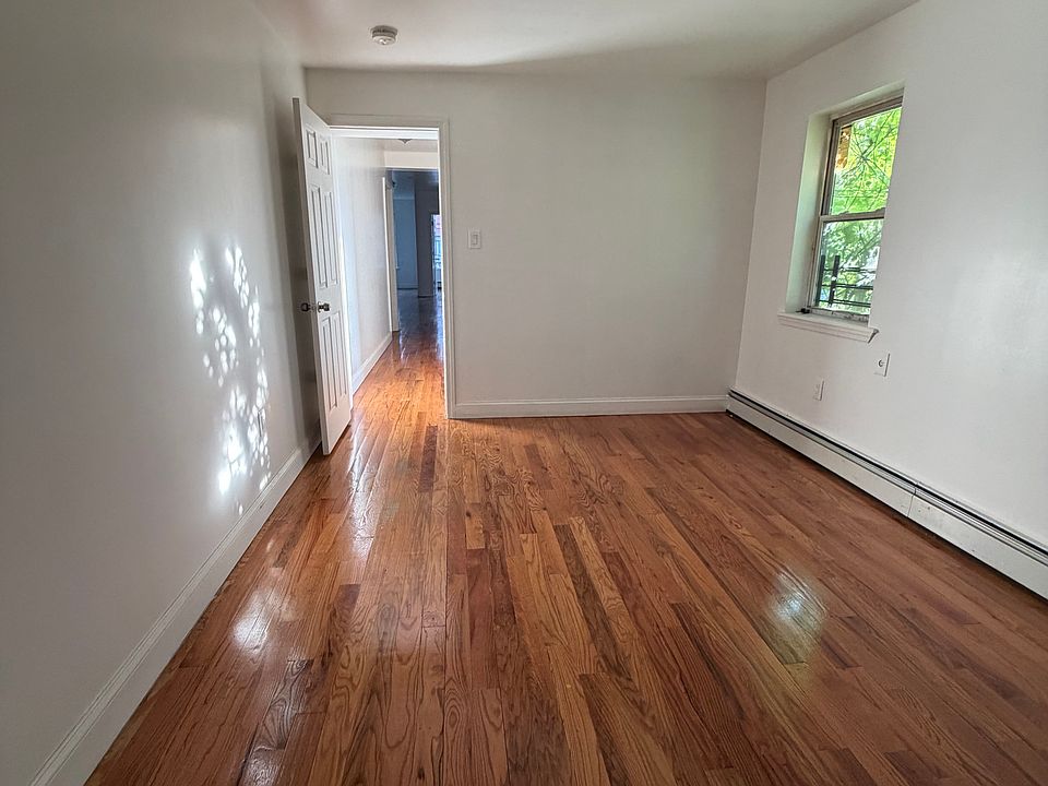 1st image of 823 E 220th St Floor 2