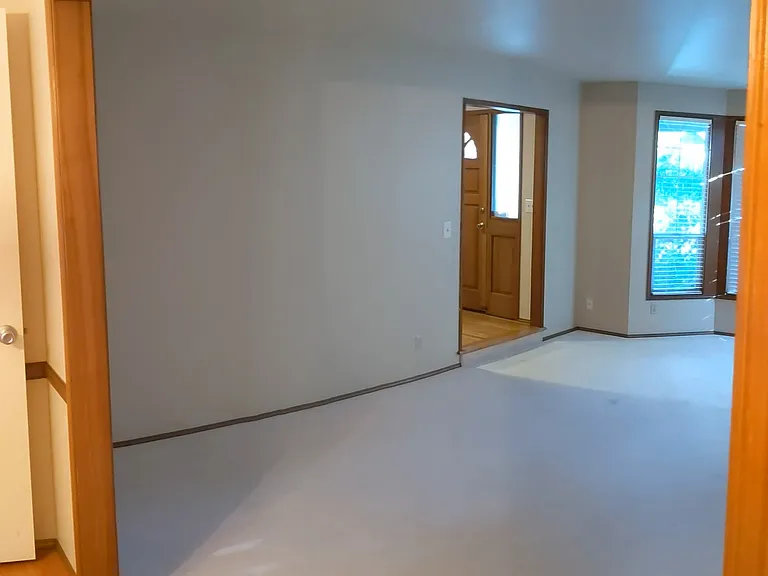 980 NW Inneswood Pl — Photo 9