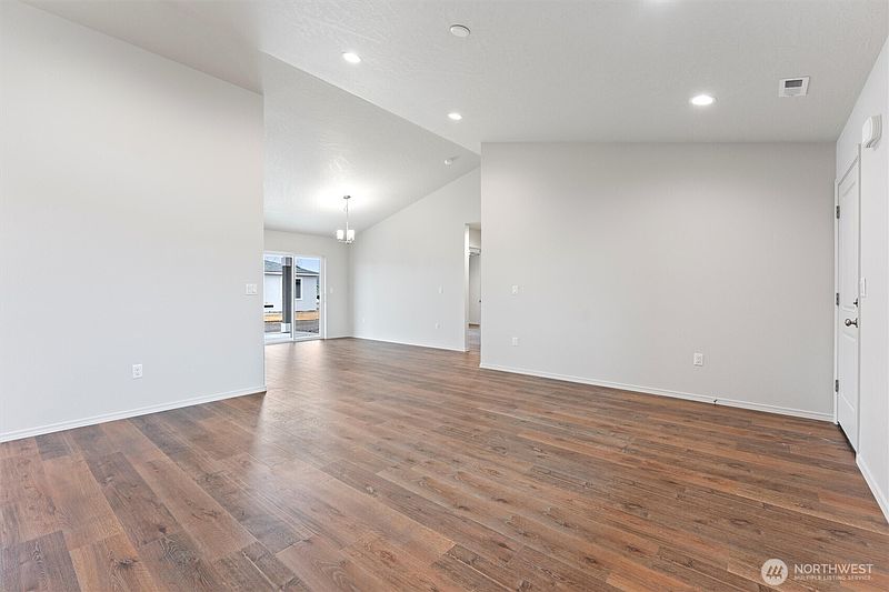 2nd image of 203 Tawsha Street