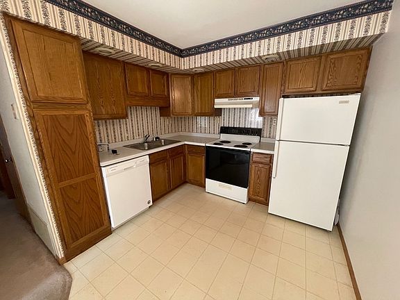 2nd image of 2306 Radtke Ave #2