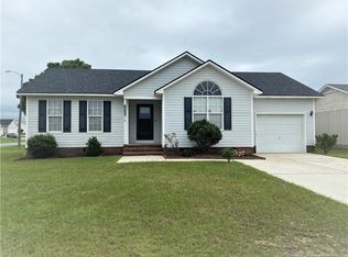 3924 Goforth Dr, Hope Mills, NC 28348