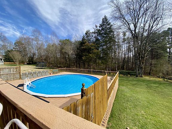 2nd image of 4714 Clairson Dr