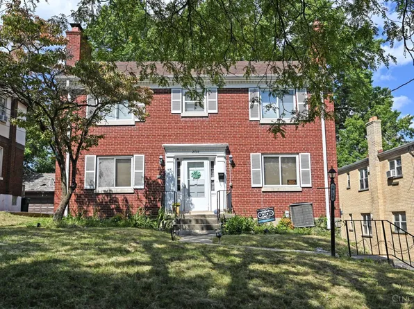 2738 Powell Dr, Cincinnati, OH 45211