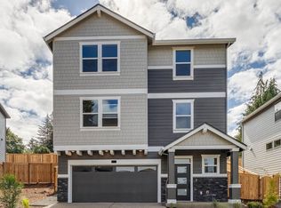 19056 SW Zinnia Ln, Beaverton, OR 97007
