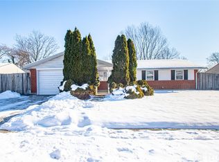 7056 Bascombe Dr, Dayton, OH 45424