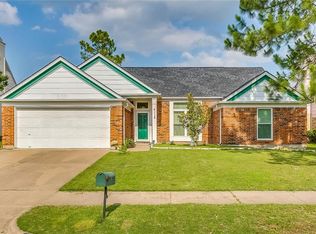4118 Scotland Dr, Grand Prairie, TX 75052