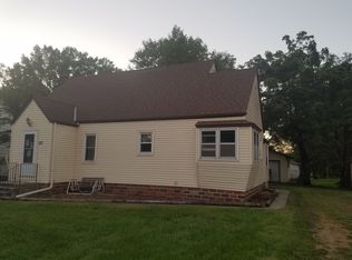 227 4th Ave, Minnesota Lake, MN 56068