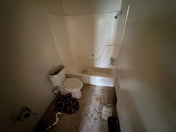 5th image of 913 N 7th St