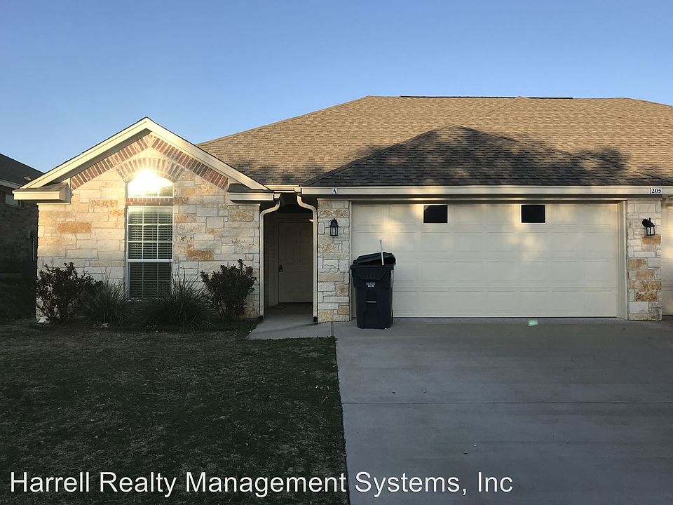 1st image of 209 Chapel Trail Cir Unit B