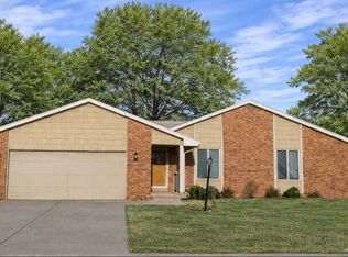 248 Fox Trail Dr, Bourbonnais, IL