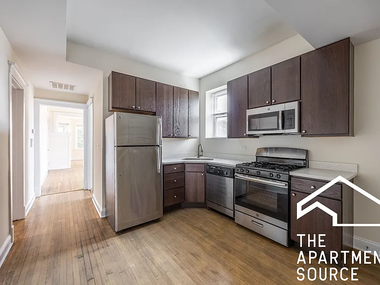 2822 N Troy St #2F — Photo 1