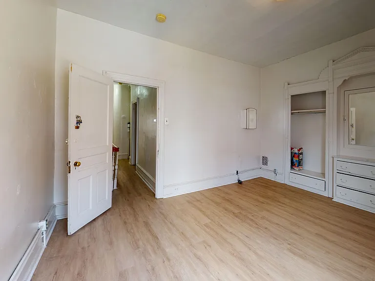 1848 Willington St — Photo 15