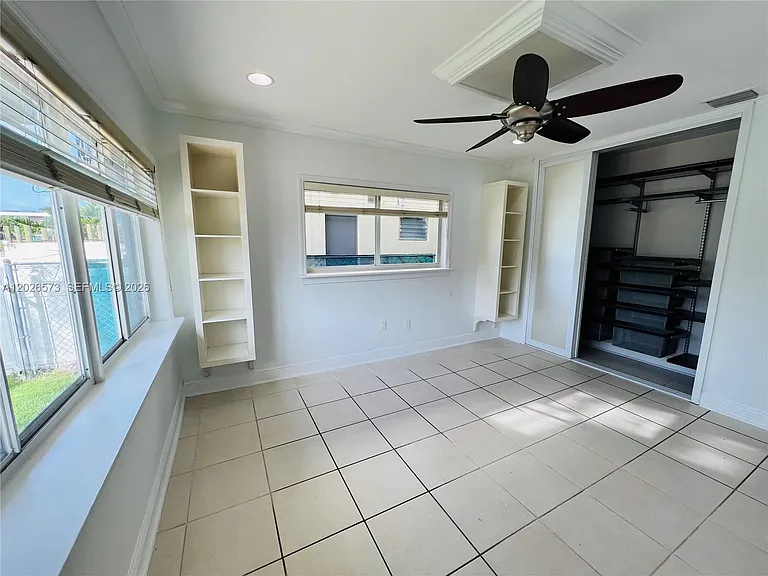 2033 Calais Dr #5 — Photo 16