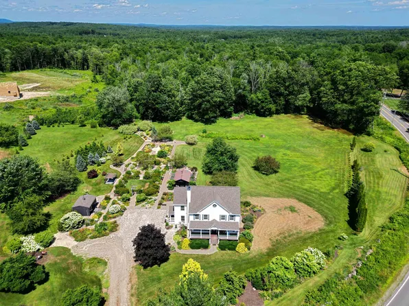 177 Sandown Road, Chester, NH 03036