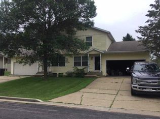 2410-2412 Monique Ln, Marshfield, WI 54449
