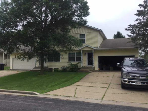 2410-2412 Monique Ln, 2410-2412 Monique Ln, Marshfield, WI 54449