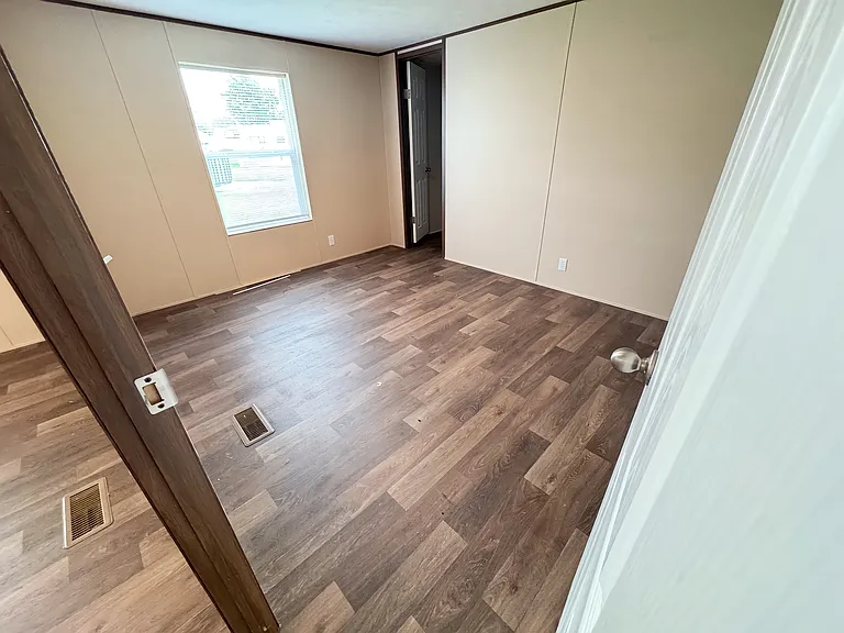 200 N 28th St #19 — Photo 9
