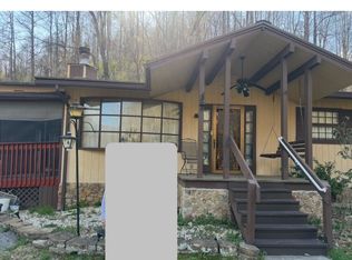 264 Vates Br, Whitesburg, KY 41858