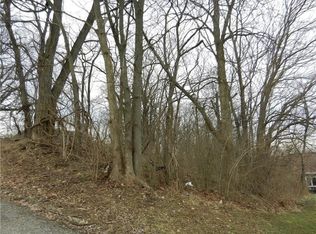 8 Wylie Ave, Houston, PA 15342