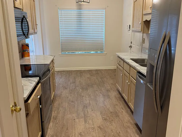 2803 Garden Park Dr — Photo 8