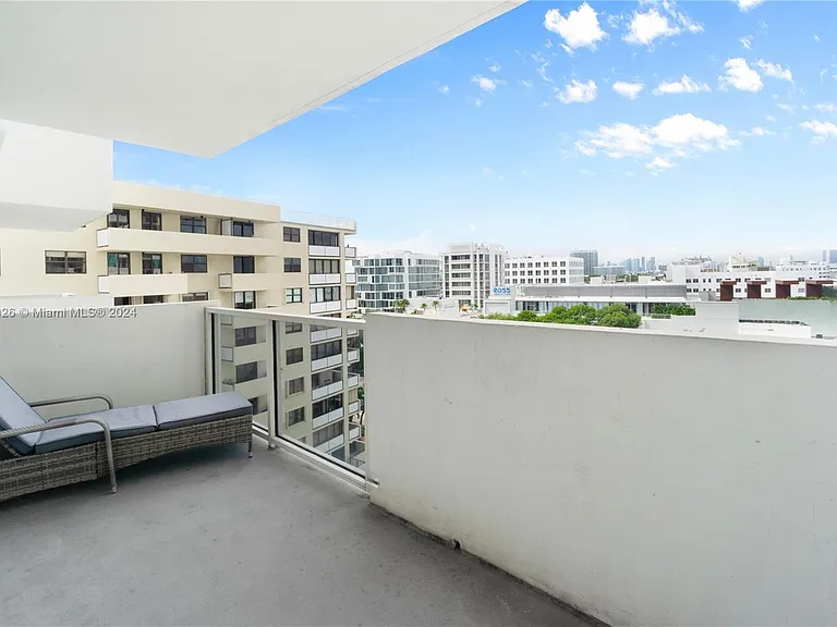 100 Lincoln Rd #820 — Photo 14