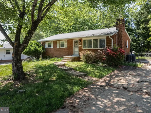 503 Gibson Dr SW, Vienna, VA 22180