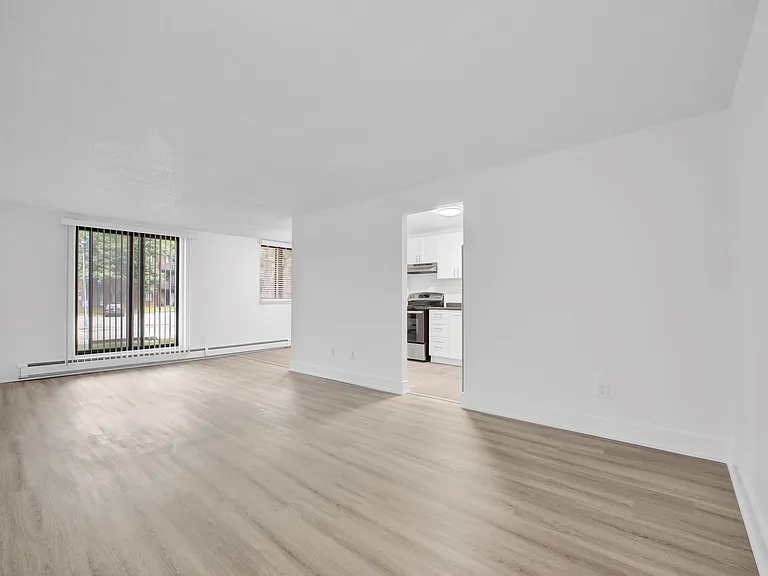 252 Saint Andrews St — Photo 10