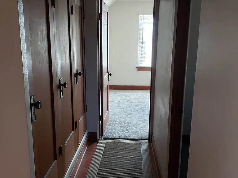 935 NE Maple St — Photo 19