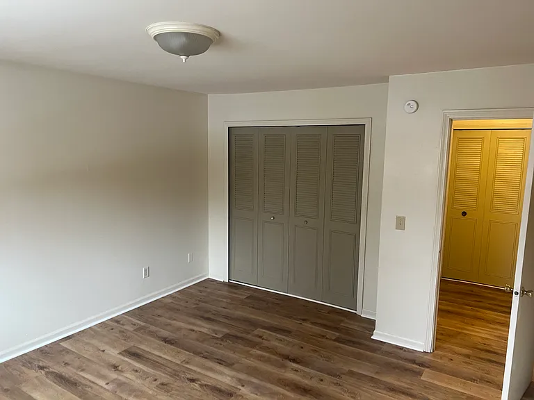 Presidents Village Apartments — Photo 10