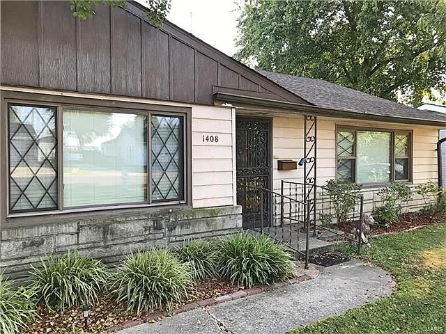 1408 Norwood Dr photo 1