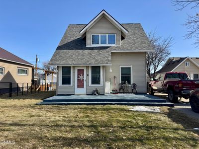 706 2nd Ave E, Williston, ND, 58801