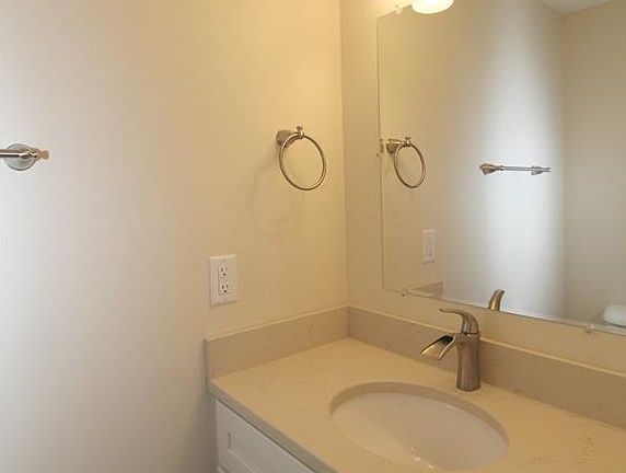 3rd image of 5838 Ogilby Dr