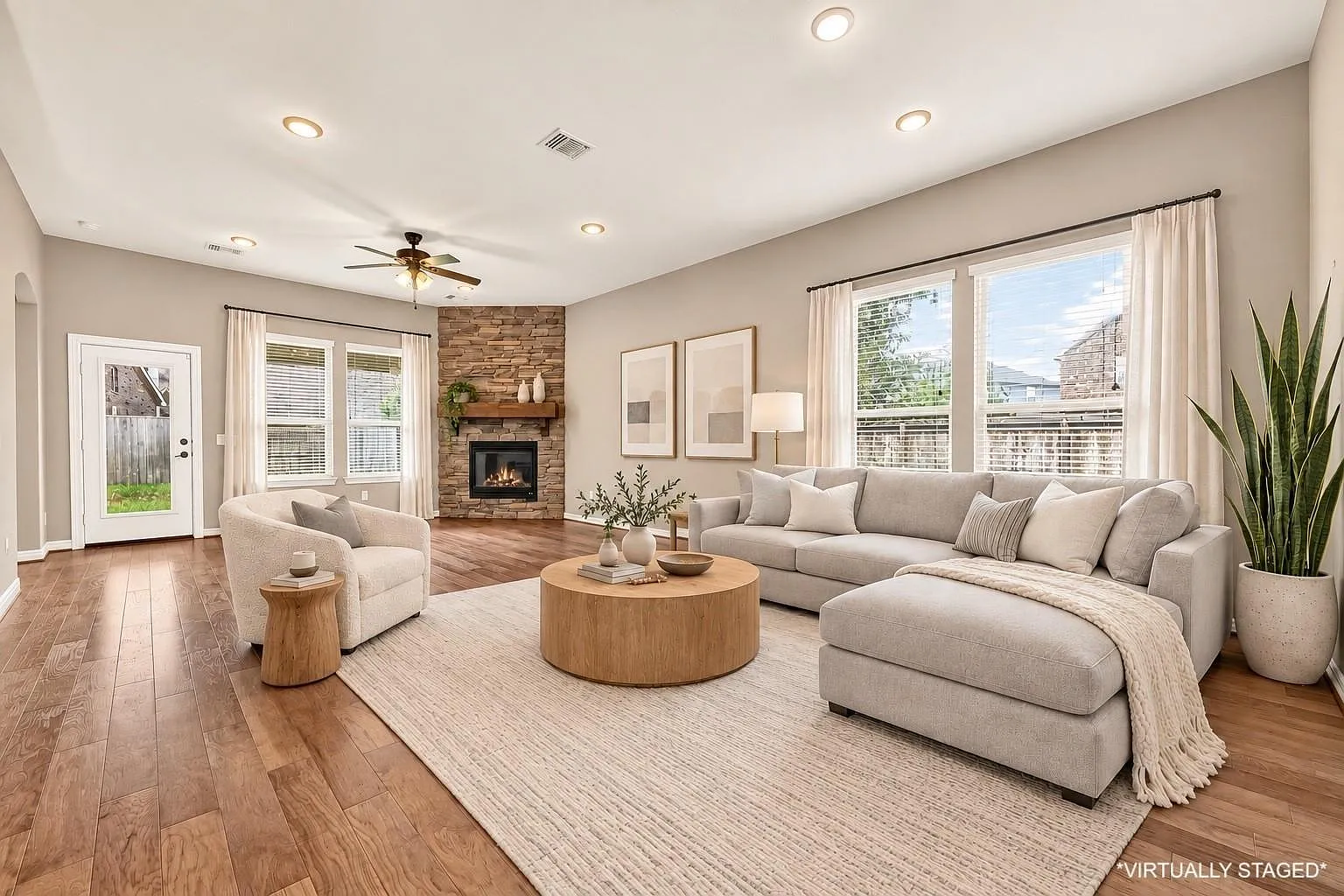 5 bed, 3.0 bath, 3762 sqft, $3,600 — Photo 1