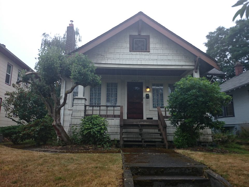 2nd image of 4407 Francis Ave N