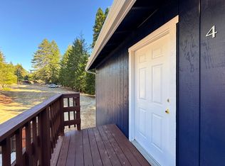 2148 Primrose Dr APT 4, Willits, CA 95490