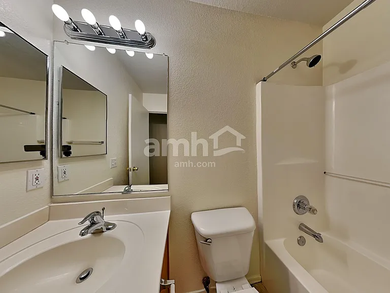 2903 S Channing — Photo 14