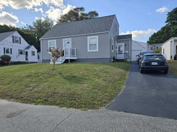 35 Randall Ave, Somerset, MA 02726