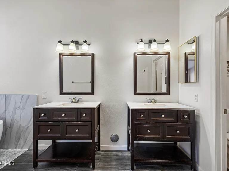 921 W Sun Coast Dr — Photo 21