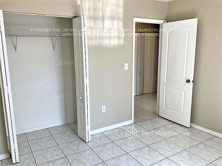 15445 SW 138th Ave — Photo 5