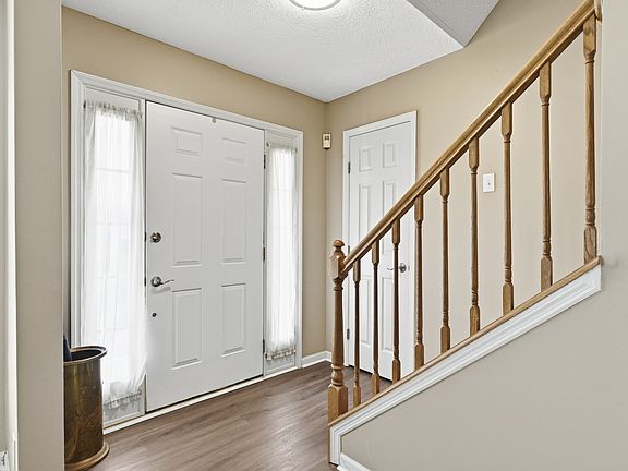 2nd image of 6902 Caribou Dr