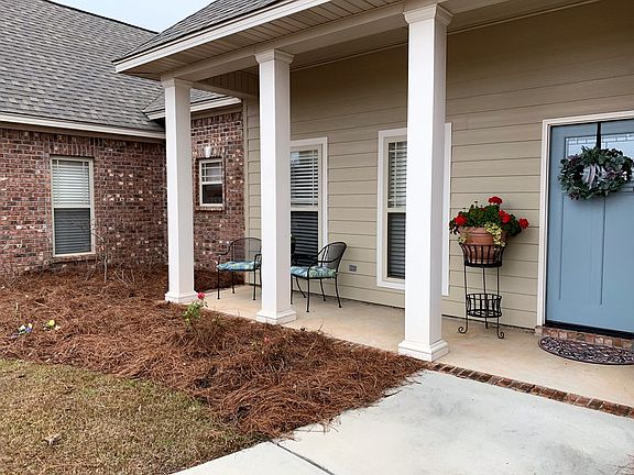 4th image of 2 Jones Cir