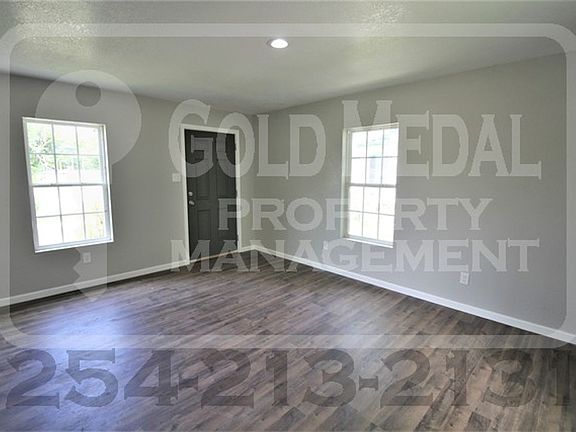 4th image of 1206 Stewart St