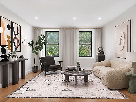 3rd image of 265 W 131st St #6