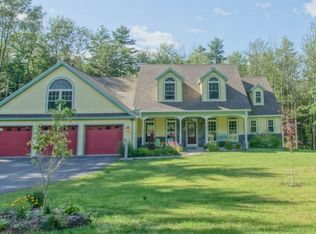 21 Ledgewood Dr, Rockport, ME 04856