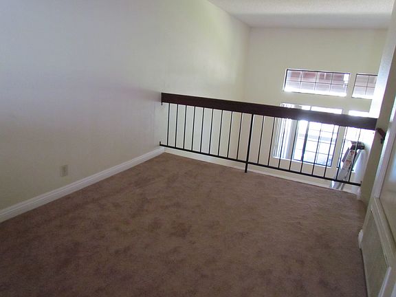 5th image of 7892 Mission Vista Dr