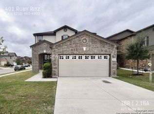 401 Ruby Ritz, Universal City, TX 78148