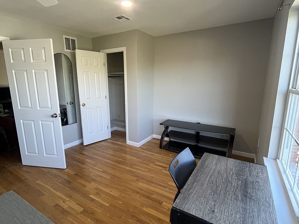 2nd image of 117 Hudson St #3-4