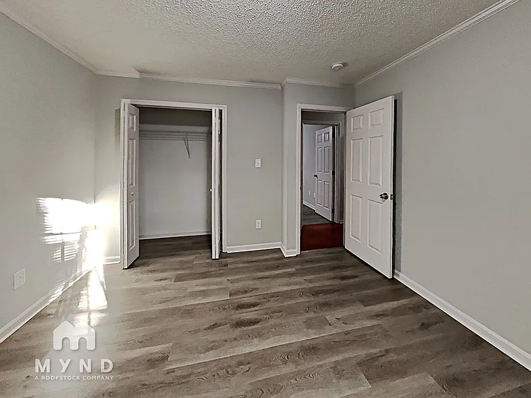 5716 Lambrook Ct — Photo 16