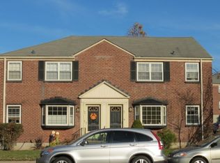 69-22 215th St #2, Oakland Gardens, NY 11364