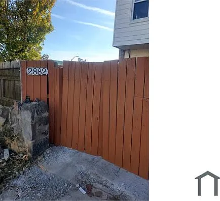 2882 Mayfield Ave — Photo 15